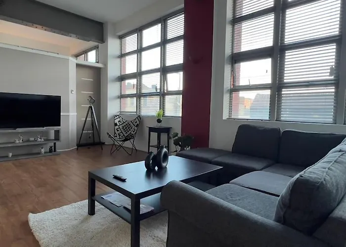 Elegance 1 Bedroom Retreat In City Centre