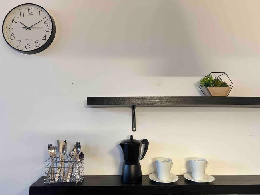 Apartment Elegance 1 Bedroom Retreat In Centre *